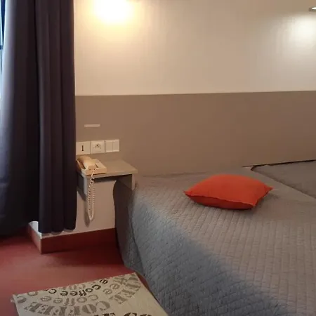 Hotel Grand Le Pont Rean